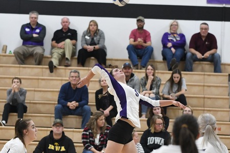 Panther volleyball wins 3 over the weekend